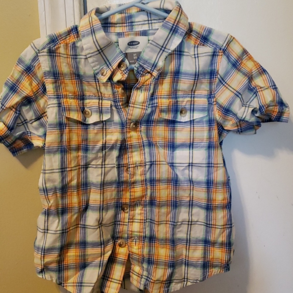 Boy's 3T button down plaid shirt